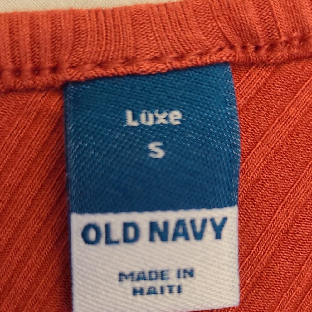 Old Navy Pink Sleeveless Relaxed Tank Top - Picture 2 of 5